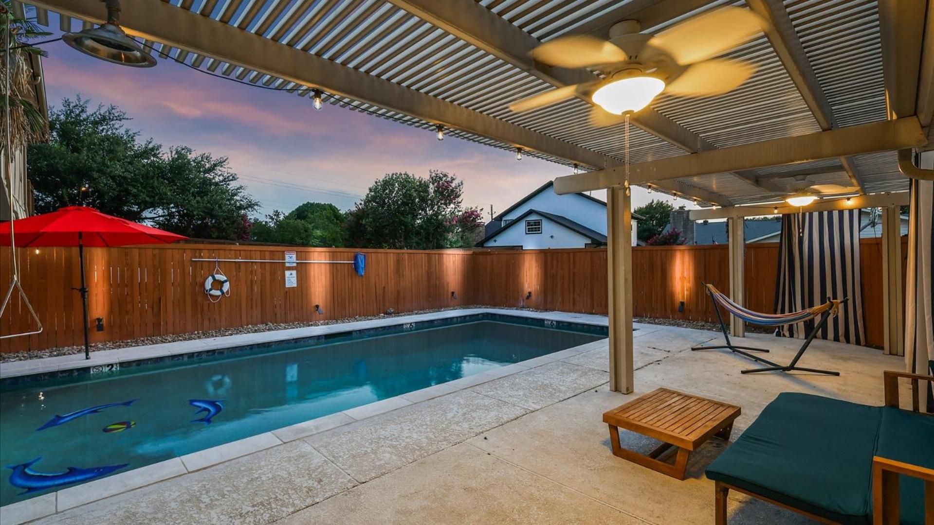 Spectacular 4Br 2,5Ba Holiday Home With Pool And Grill Carrollton Exterior photo